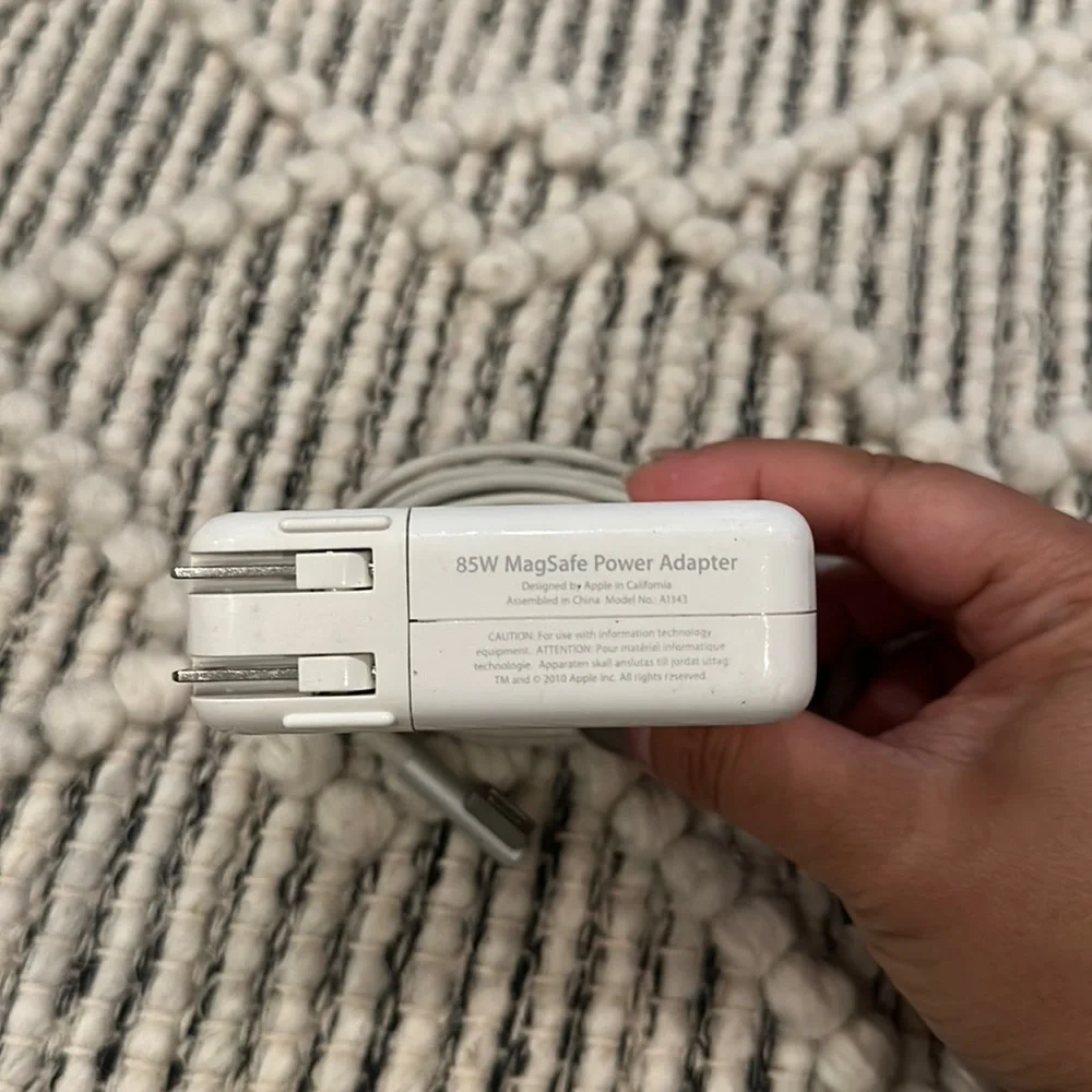Apple MagSafe Power Adapter 85W